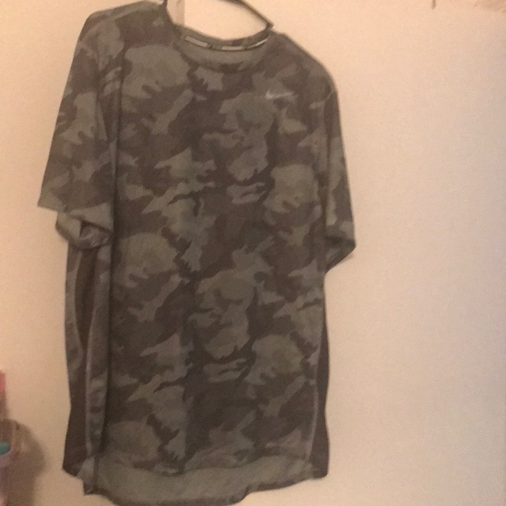 Mens Nike Camo Dry Fit Shirt